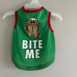 Pet Spirit Gingerbread “Bite Me” Dog Christmas Shirt | Size Small
